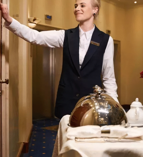 0Tradition waitress_0.jpg 0Tradition waitress_0.jpg