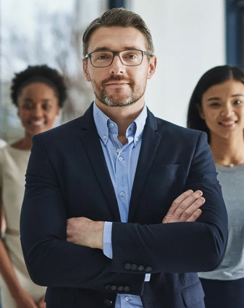 Un-manager-avec-son-equipe